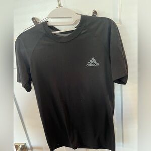 Adidas boys extra small, basic black tee